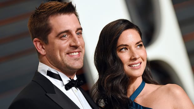 aaron-rodgers-olivia-munn-delilah-syndrome.jpg